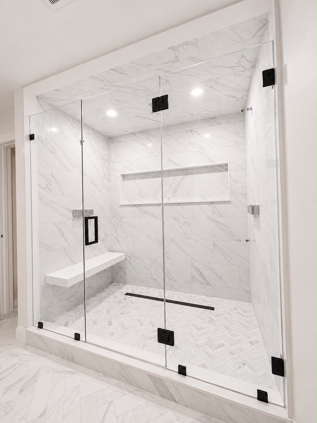 Wide marble enclosure by Horus Glassworks — Black hardware